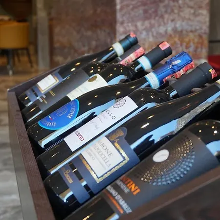 Elysee 4* ティラナ