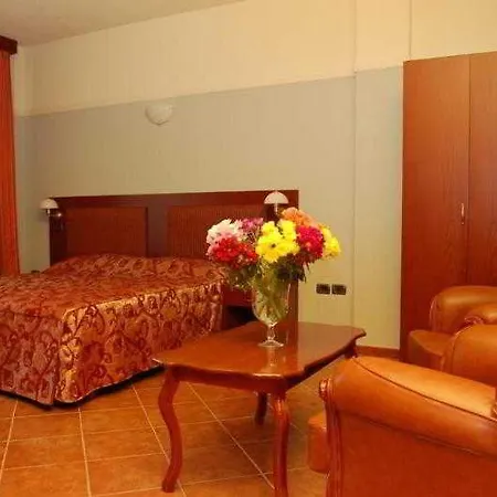 Elysee Hotel