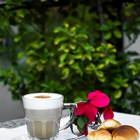 Elysee 4* ティラナ