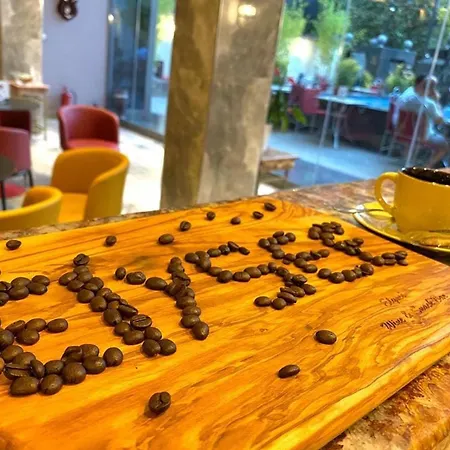 Elysee ホテル ティラナ