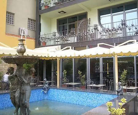 Elysee Hotel