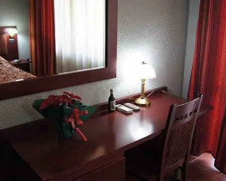 Elysee 4* Tirana