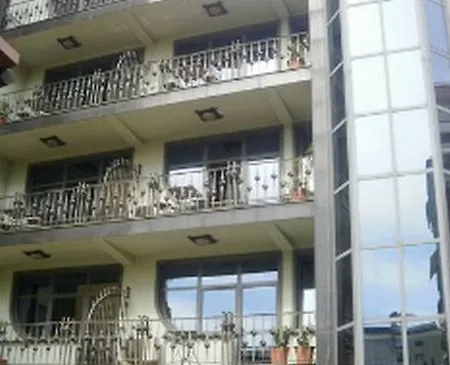 Elysee Tirana